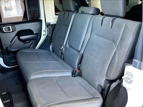 Used 2024 Jeep Wrangler Unlimited AWD/4WD image 25