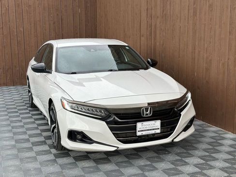 Used 2021 Honda Accord Sport image 10