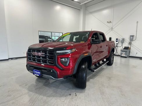 Used 2024 GMC Canyon AT4 w/ Canyon Safety Plus Package AWD/4WD image 10