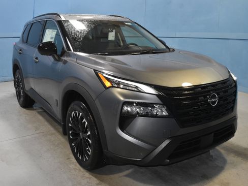 New 2026 Nissan Rogue SV AWD/4WD image 1