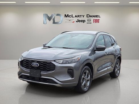 Used 2024 Ford Escape ST-Line image 2