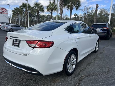Used 2016 Chrysler 200 Limited w/ Anniversary Edition image 10