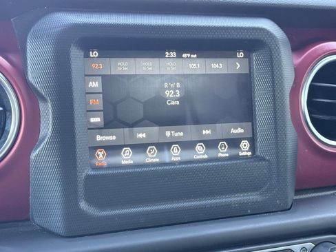 Used 2021 Jeep Wrangler Unlimited Rubicon w/ Xtreme Recon 35" Tire Package image 15