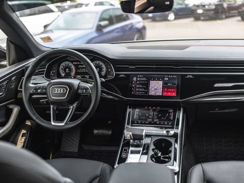 Used 2025 Audi Q8 Premium Plus AWD/4WD image 18
