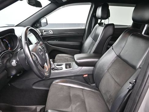 Used 2021 Jeep Grand Cherokee Laredo X AWD/4WD image 19