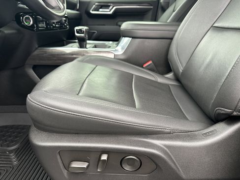 Used 2022 Chevrolet Silverado 1500 LTZ image 10