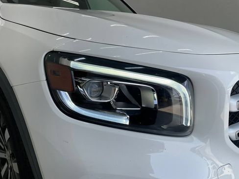 Certified 2022 Mercedes-Benz GLB 250 4MATIC image 32