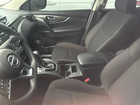 Used 2019 Nissan Rogue Sport S w/ Appearance Package FWD image 10