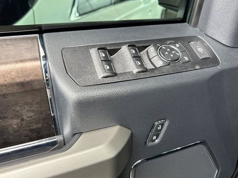 Used 2022 Ford F250 Lariat w/ FX4 Off-Road Package image 10