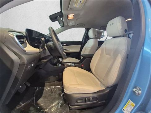 Used 2025 Buick Encore GX Sport Touring w/ Advanced Technology Package FWD image 15