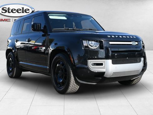 Used 2025 Land Rover Defender 110 S AWD/4WD image 3