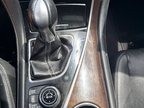 Used 2015 INFINITI Q50 Premium w/ Deluxe Touring Package AWD/4WD image 12