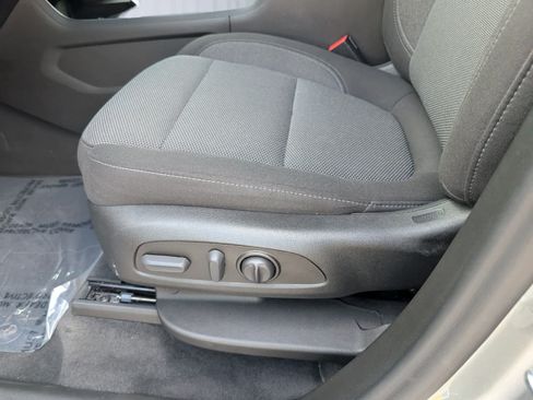 Used 2023 Chevrolet Traverse LT w/ LPO, Floor Liner Package AWD/4WD image 21