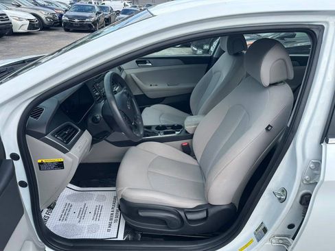 Used 2016 Hyundai Sonata SE FWD image 10