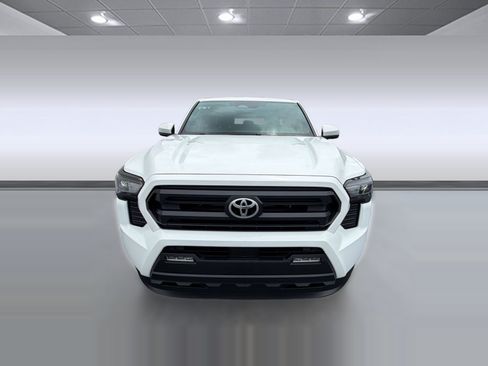 Used 2026 Toyota Tacoma SR5 RWD image 6