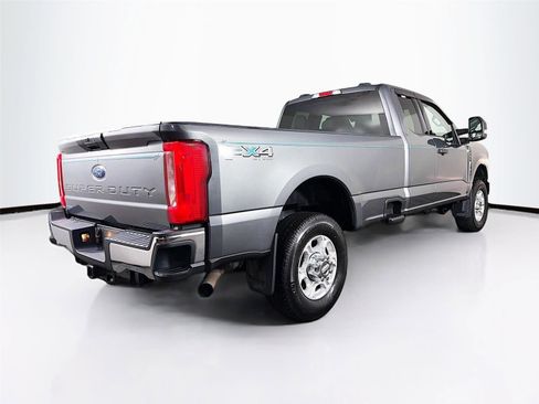 Used 2025 Ford F350 XLT w/ FX4 Off-Road Package AWD/4WD image 7