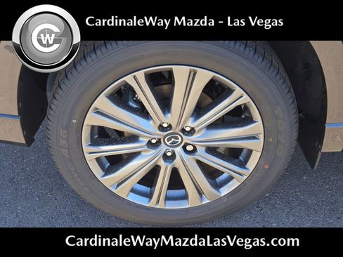 New 2025 MAZDA CX-5 Signature image 10