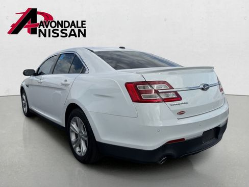 Used 2017 Ford Taurus SEL w/ Equipment Group 201A FWD image 3