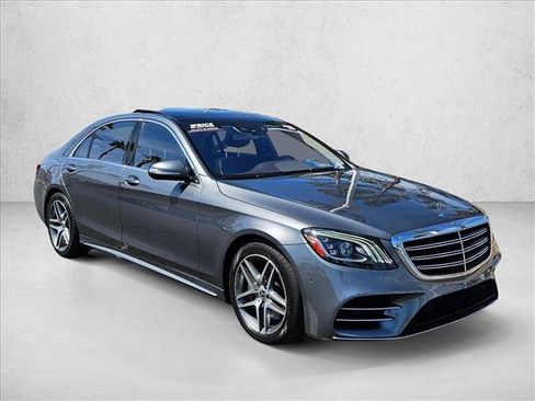 Used 2018 Mercedes-Benz S 560 Sedan image 3