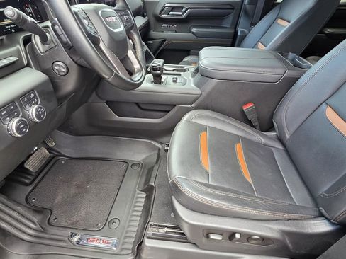 Used 2023 GMC Sierra 1500 AT4 w/ AT4 Premium Package AWD/4WD image 7