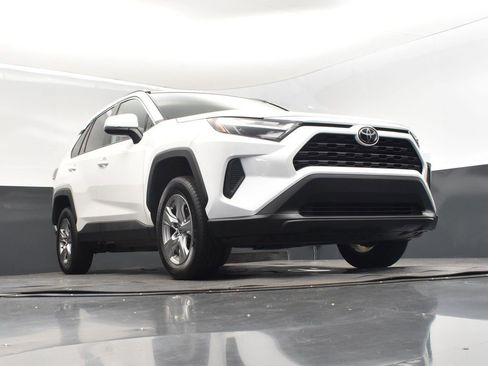 Used 2022 Toyota RAV4 XLE image 45