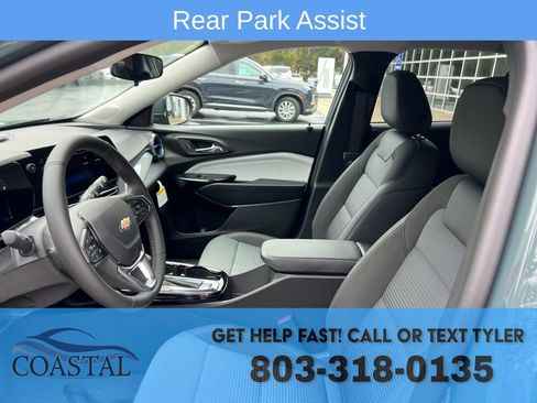 New 2026 Chevrolet Trax LT w/ Driver Confidence Package FWD image 9