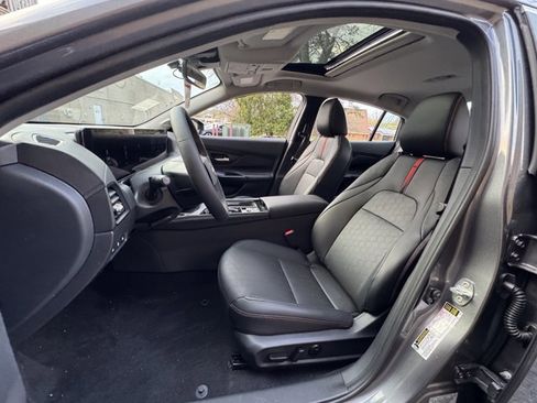 New 2026 Nissan Sentra SR w/ SR Premium Package image 28