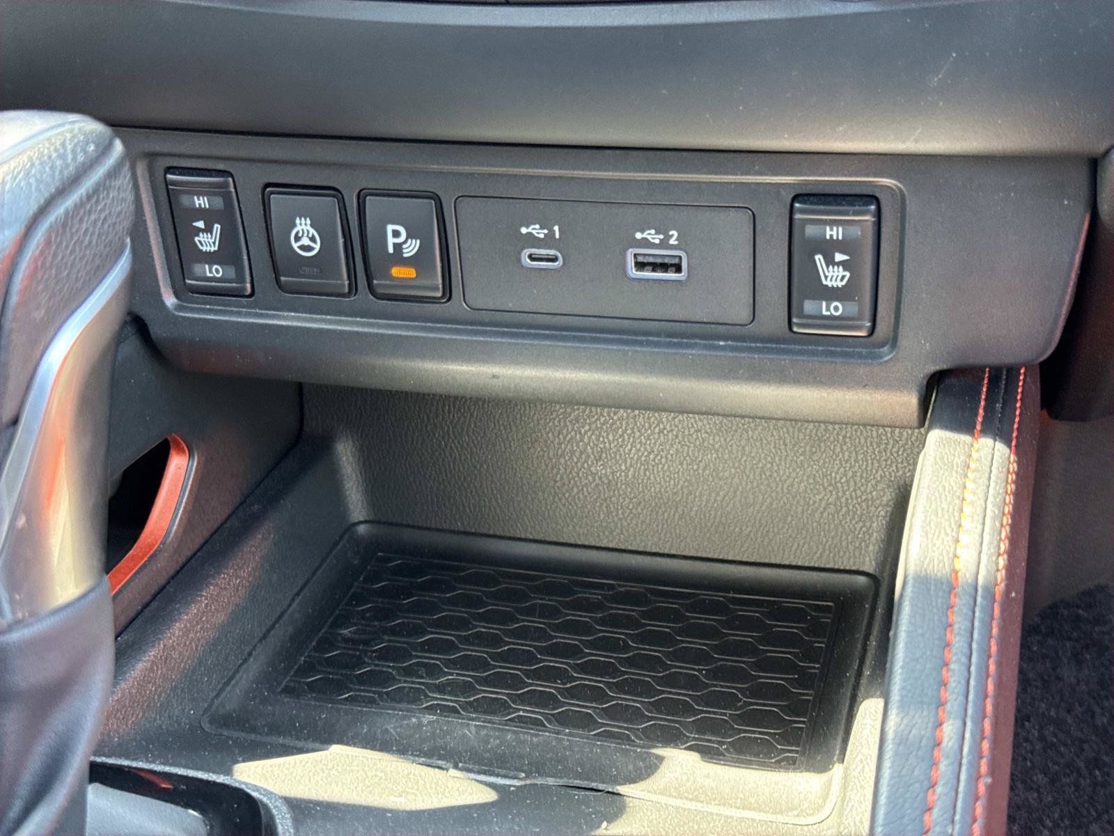 Used 2022 Nissan Frontier PRO-4X AWD/4WD image 12