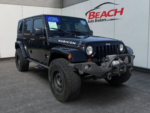 Used 2012 Jeep Wrangler Unlimited Rubicon w/ Connectivity Group AWD/4WD image 3