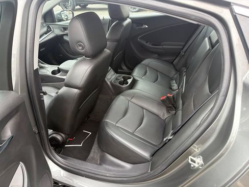 Used 2016 Chevrolet Volt Premier w/ Driver Confidence Package FWD image 8