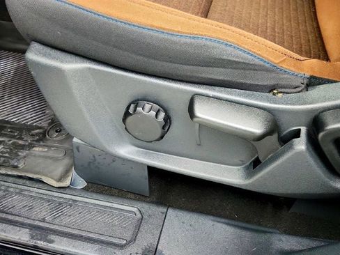 Used 2022 Ford Bronco Outer Banks w/ Sasquatch Package image 11