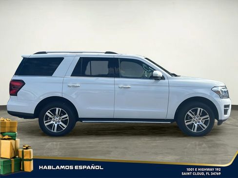 Used 2023 Ford Expedition Limited image 8