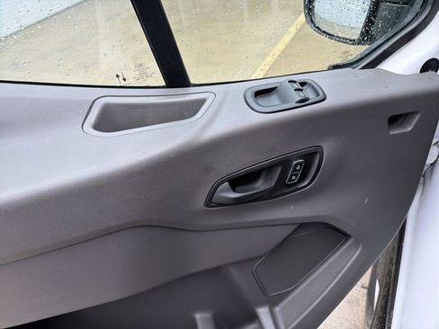Used 2023 Ford Transit 250 Low Roof RWD image 15