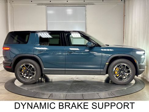 Used 2027 Rivian R2 Performance Dual AWD/4WD image 9