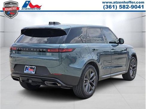 Used 2024 Land Rover Range Rover Sport SE AWD/4WD image 3