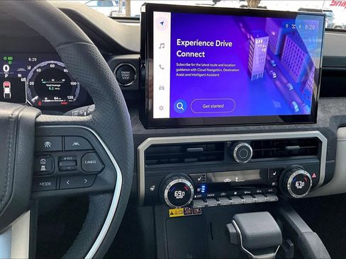 Used 2025 Toyota Tacoma Limited image 6