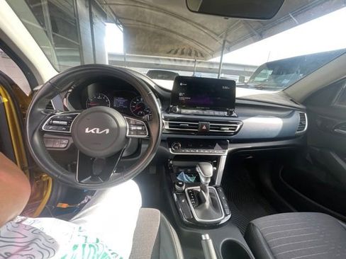 Used 2022 Kia Seltos Nightfall Edition AWD/4WD image 17