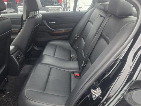 Used 2011 BMW 328i xDrive Sedan AWD/4WD image 8