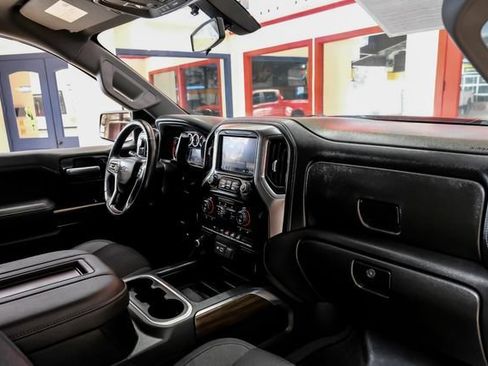 Used 2022 Chevrolet Silverado 1500 LT Trail Boss w/ Safety Package AWD/4WD image 12
