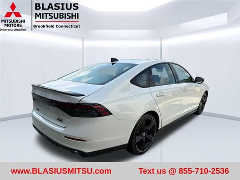 Used 2023 Honda Accord Sport image 5