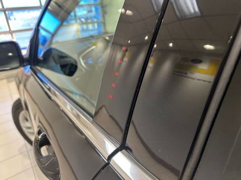 Used 2016 Ford Edge SEL w/ Equipment Group 201A image 12