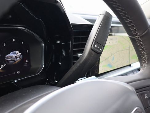 New 2026 GMC Sierra 1500 SLE image 25