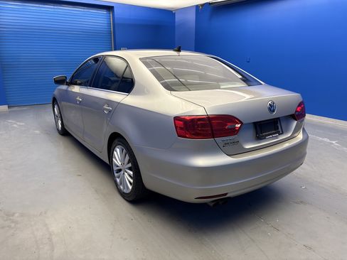 Used 2014 Volkswagen Jetta TDI FWD image 5