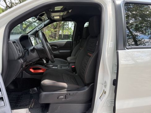 Used 2026 Nissan Frontier PRO-4X AWD/4WD image 28