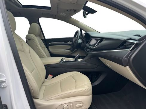 Used 2021 Buick Enclave Essence w/ Sound and Sites Package image 15