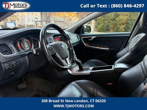 Used 2016 Volvo S60 T5 Premier image 15