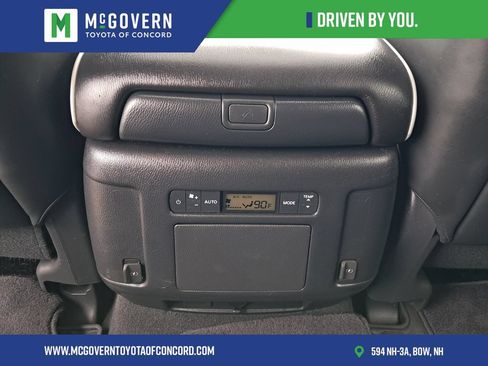 Used 2021 INFINITI QX80 Premium Select w/ All-Season Package AWD/4WD image 23