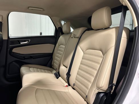 Used 2022 Ford Edge SEL AWD/4WD image 28