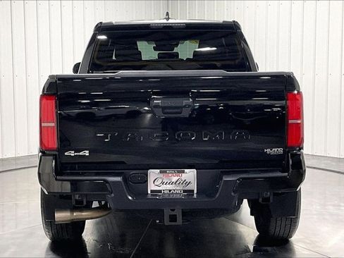 Used 2024 Toyota Tacoma SR5 AWD/4WD image 4