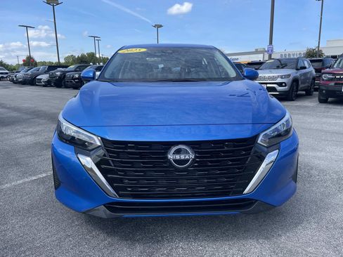 Used 2025 Nissan Sentra SV FWD image 10